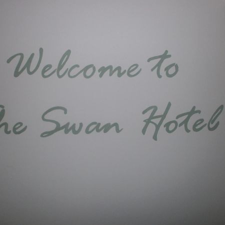 The Swan Hotel Almondsbury Bagian luar foto