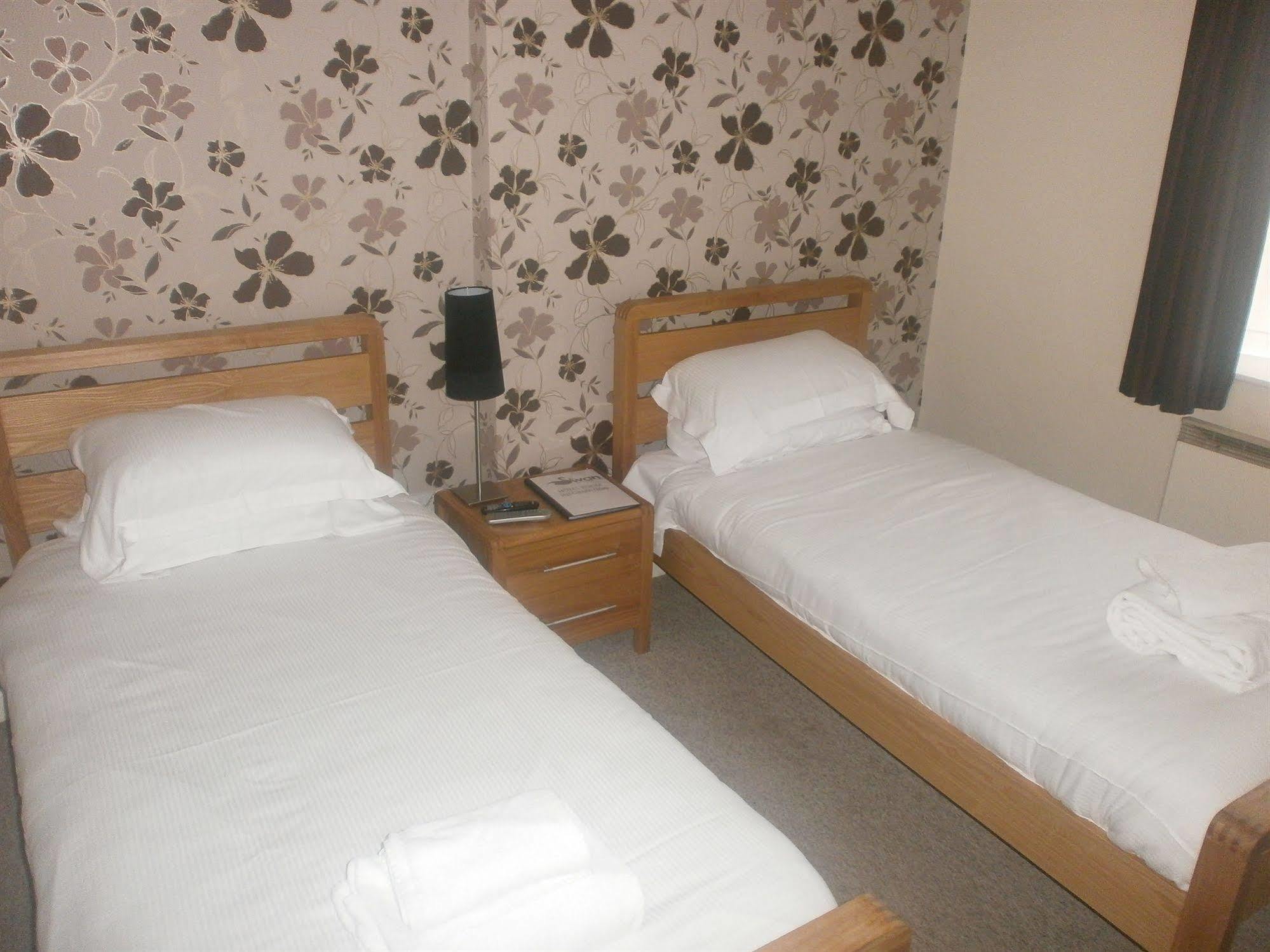 The Swan Hotel Almondsbury Bagian luar foto